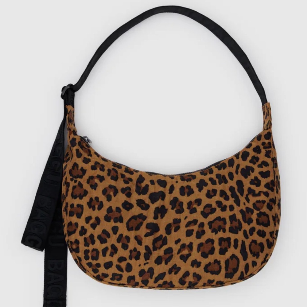 BAGGU Medium Nylon Crescent Bag